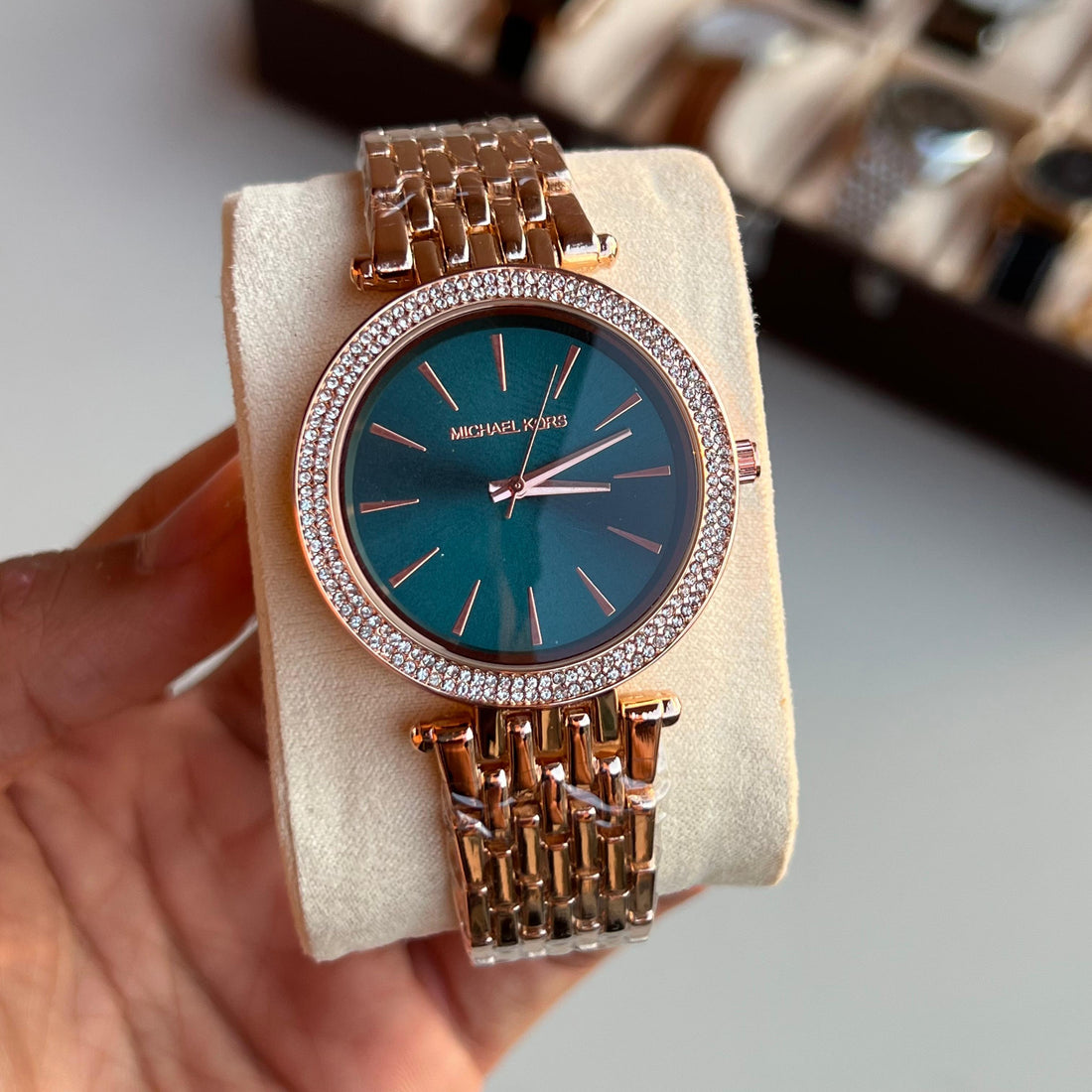 Micha_el ko_rs Golden Green